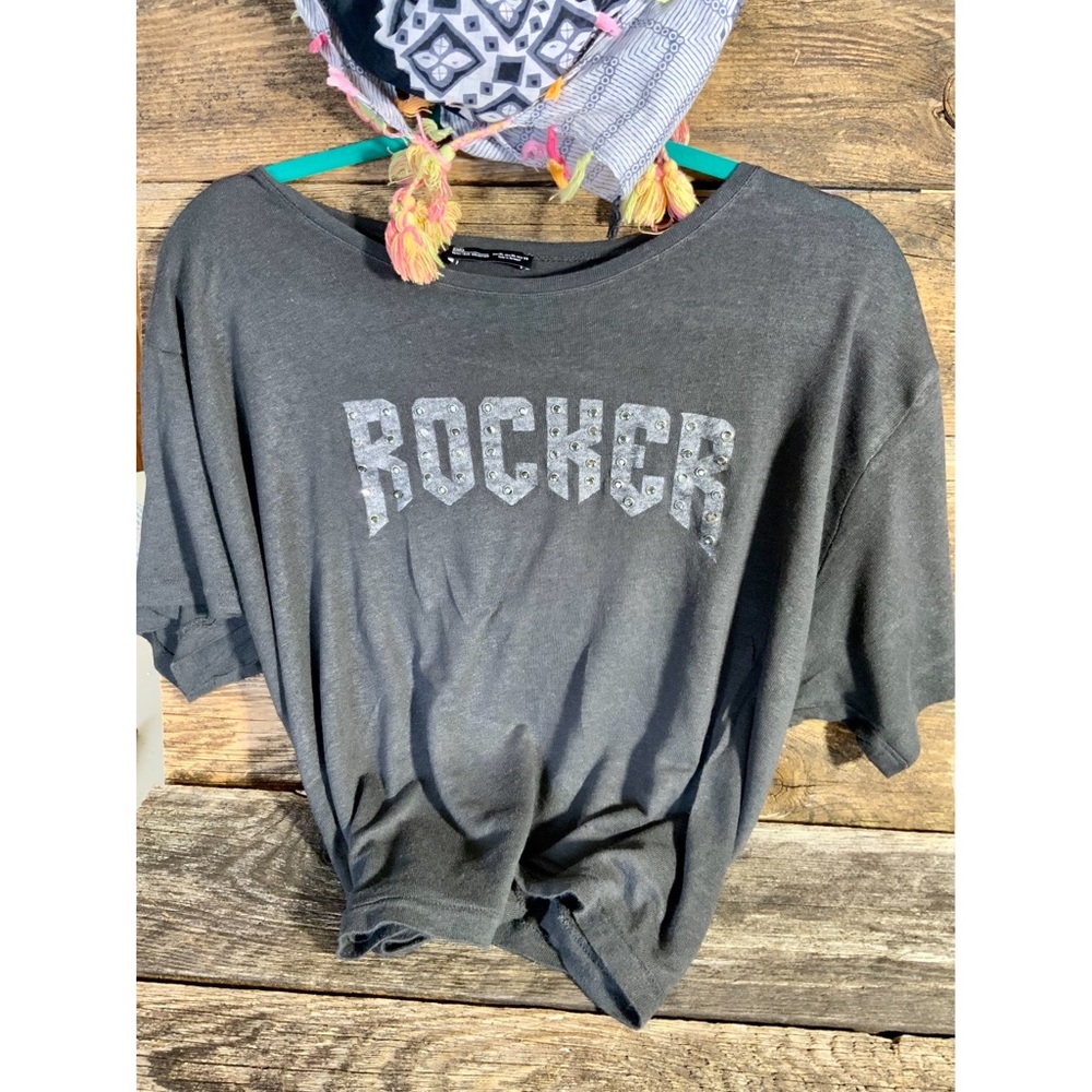 Zara “ Rocker “ Cropped T Shirt Grey size XL length 20 inches approximately